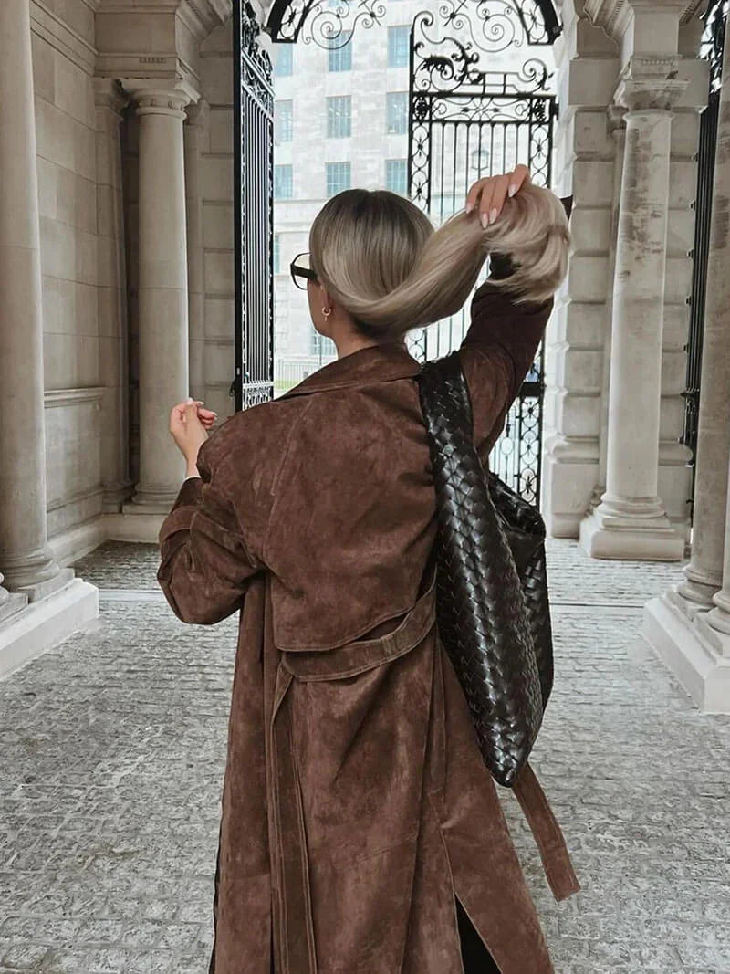 Manteau trench femme marron avec ceinture et revers