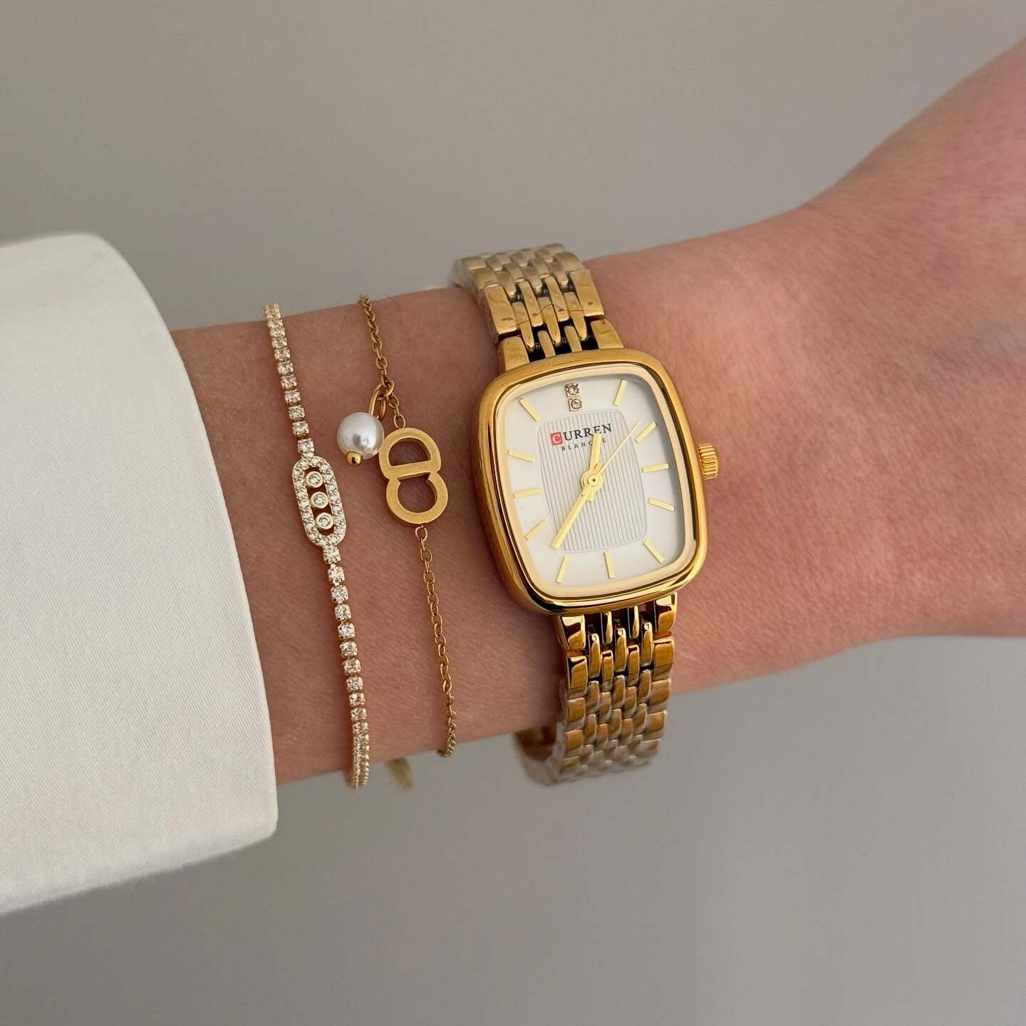 Montre Femme Dorée