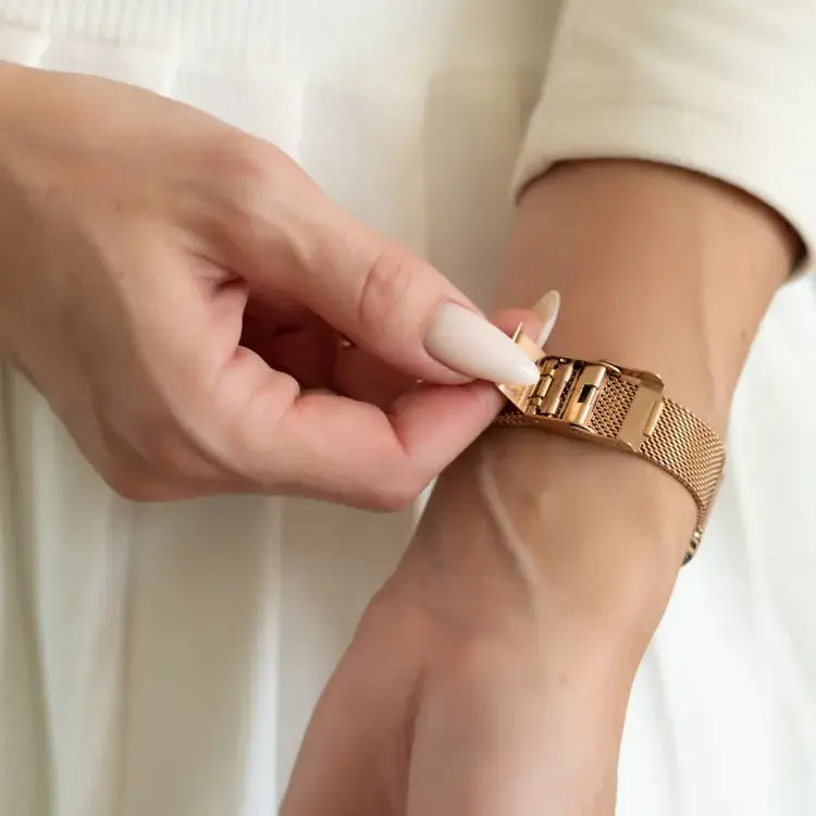 Montre Femme Rectangulaire • NACRE