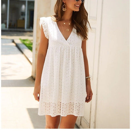 Weißes böhmisches Spitzenkleid