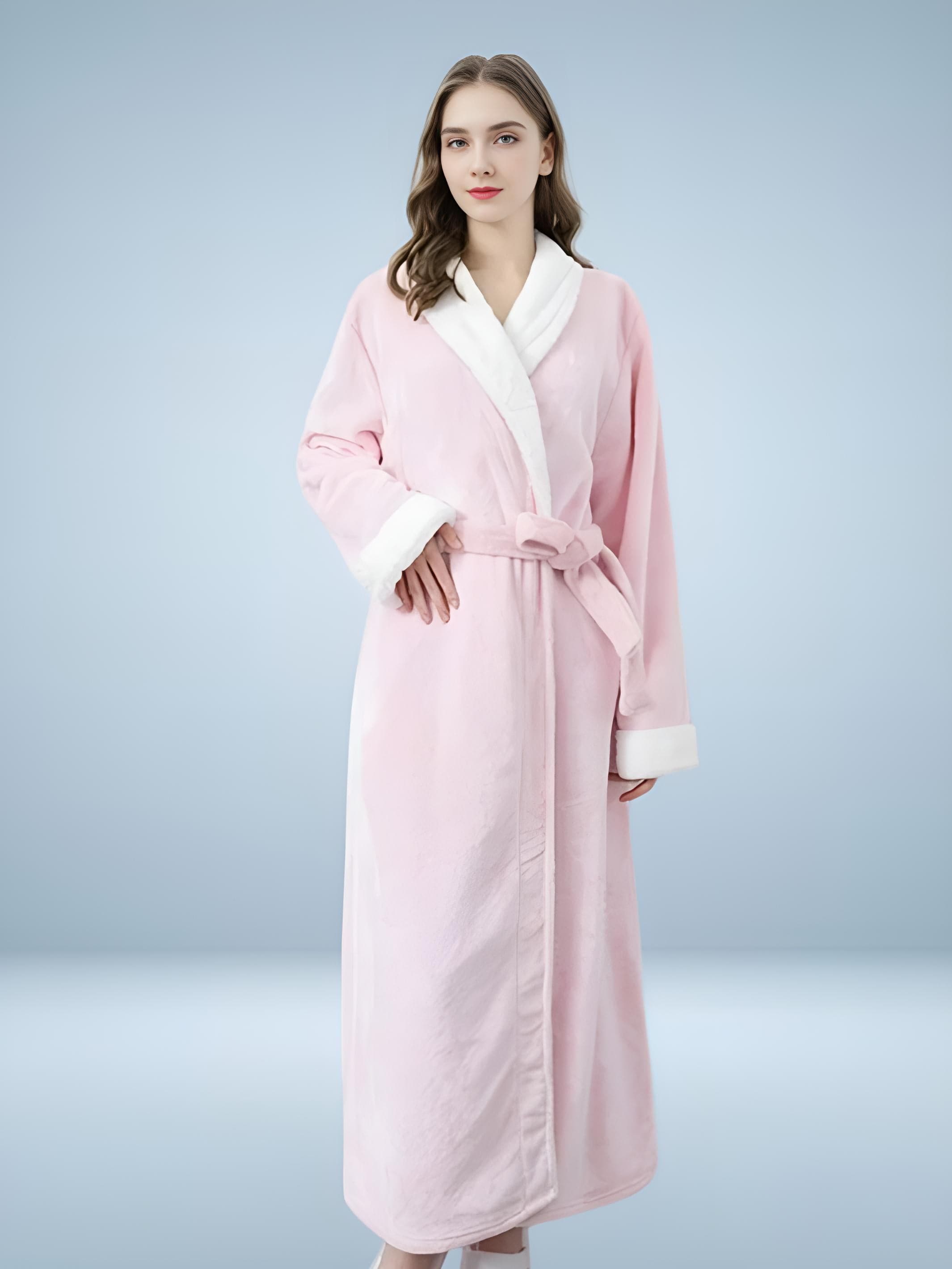 Flauschiger Flanell-Bademantel für Damen