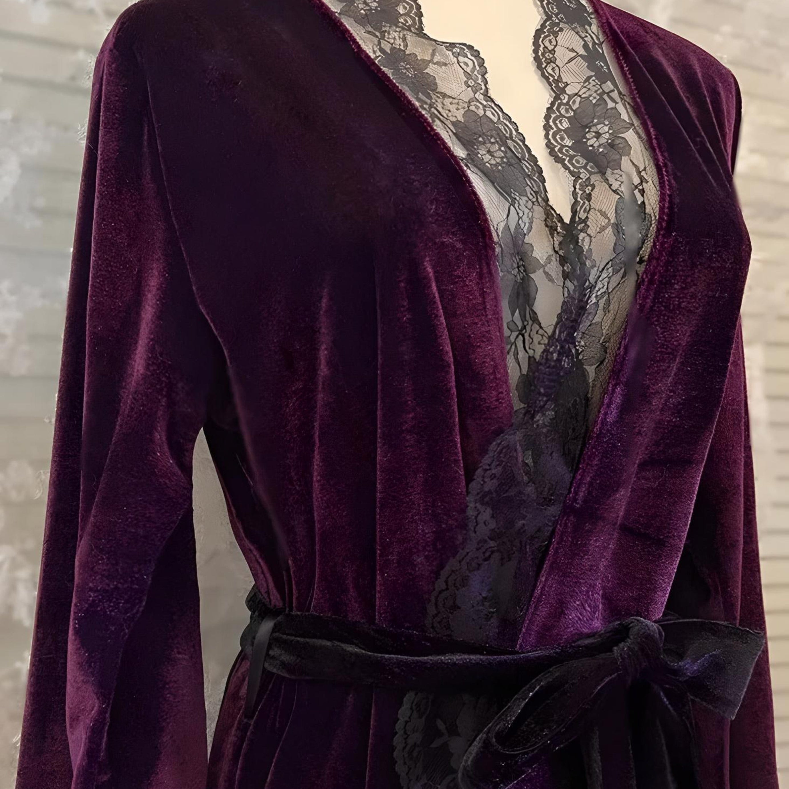 Eleganter Damenbademantel 