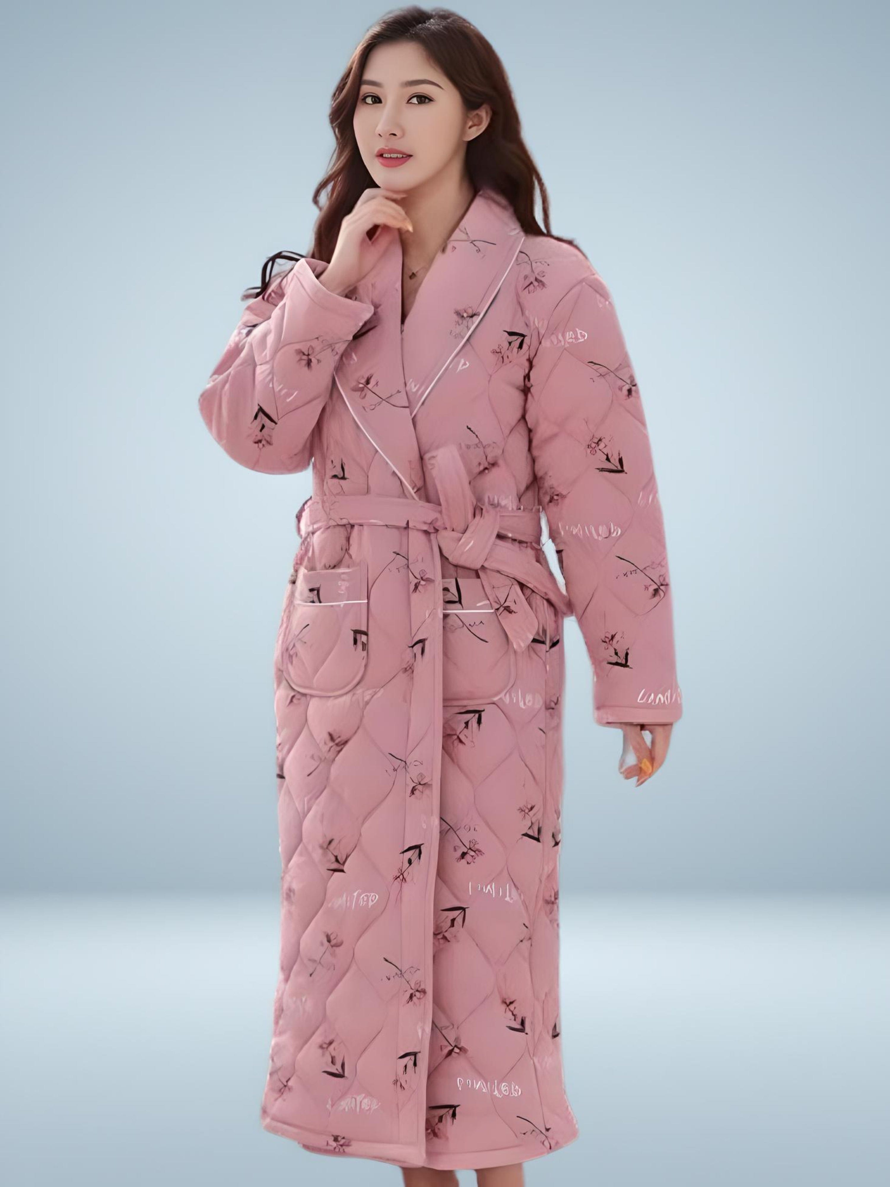 Gesteppter gemusterter Damenbademantel