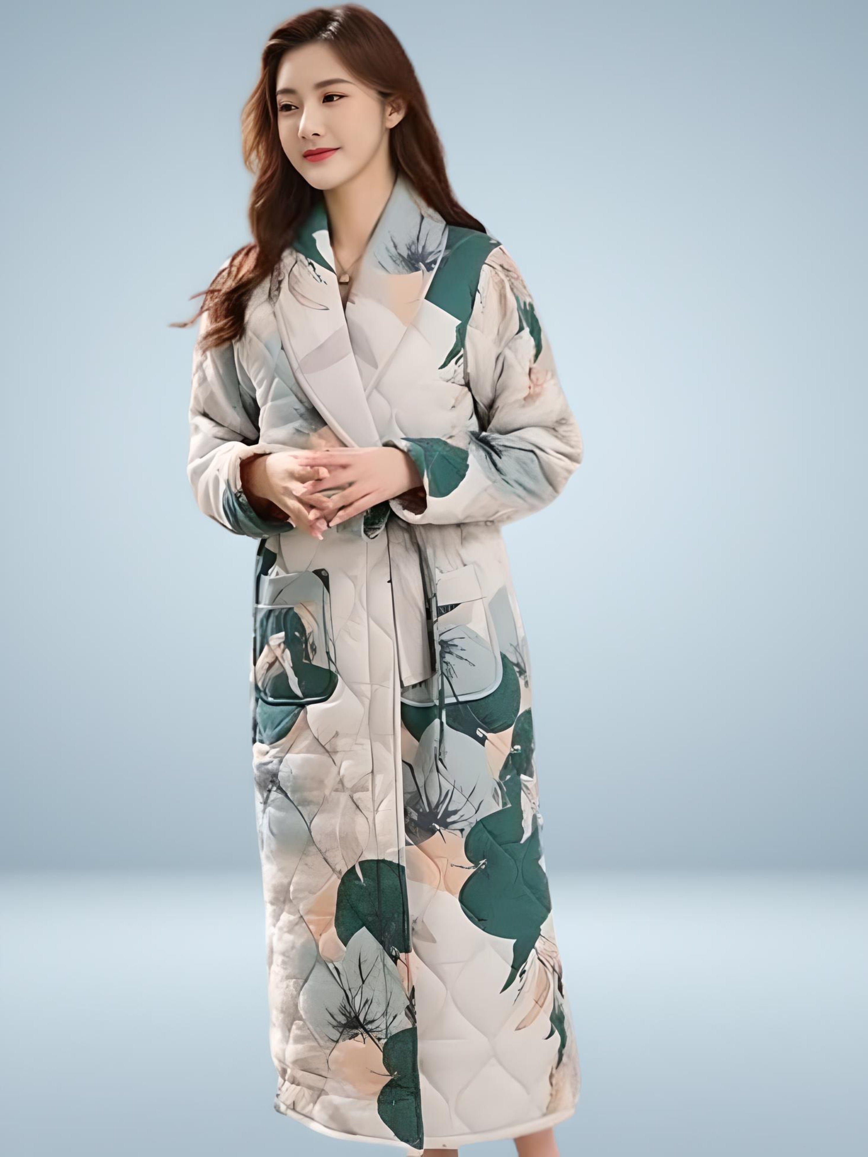 Gesteppter gemusterter Damenbademantel