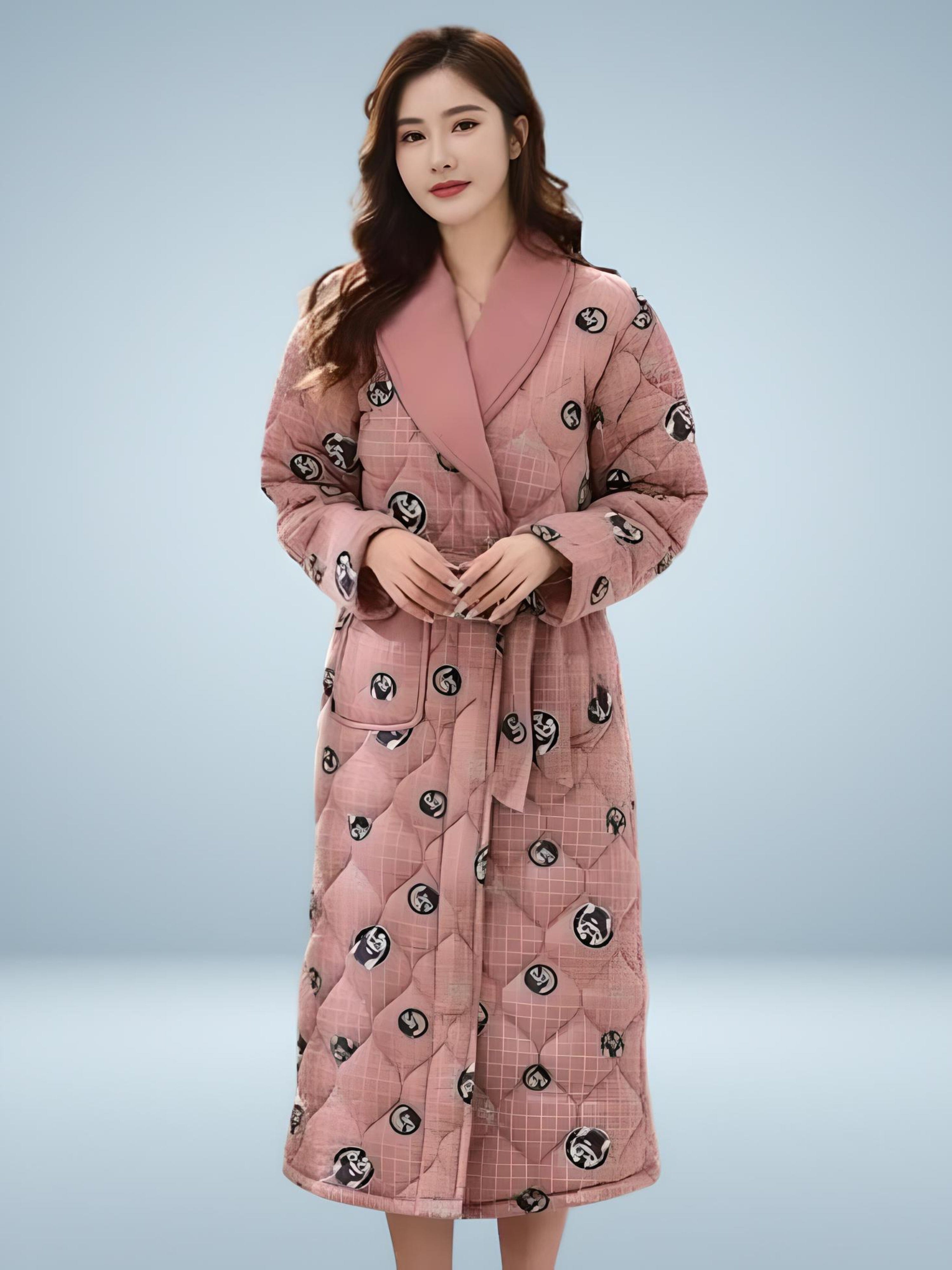 Gesteppter gemusterter Damenbademantel