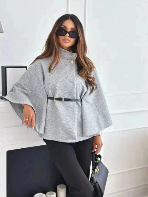 Poncho femme avec ceinture et manches évasées