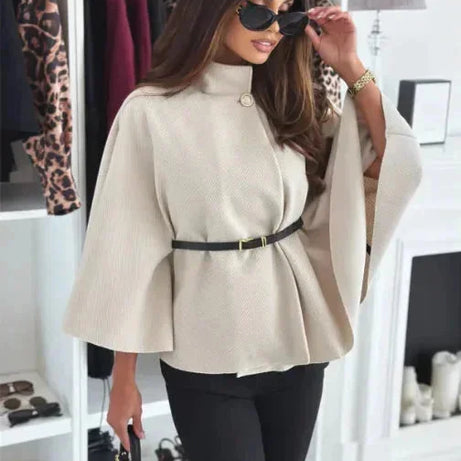 Poncho femme avec ceinture et manches évasées