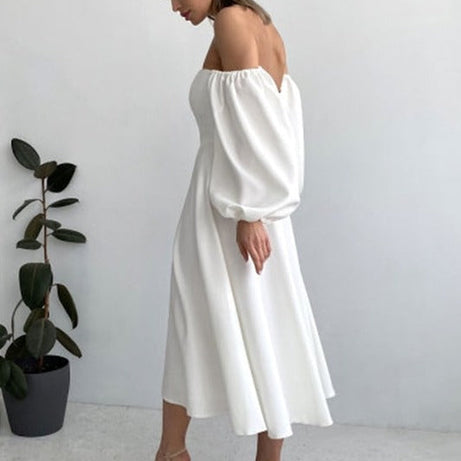 Kurzes rückenfreies Kleid