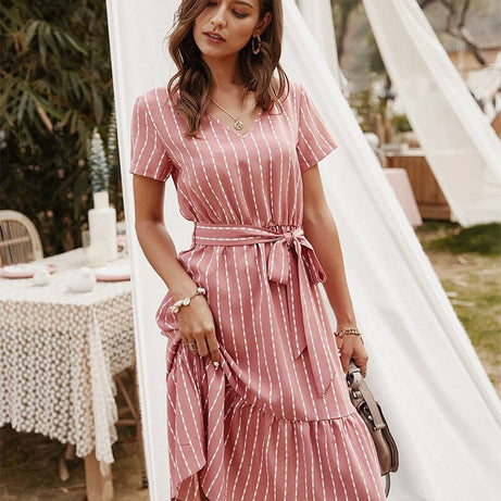 Langes, schlichtes Kleid im Bohemian-Stil