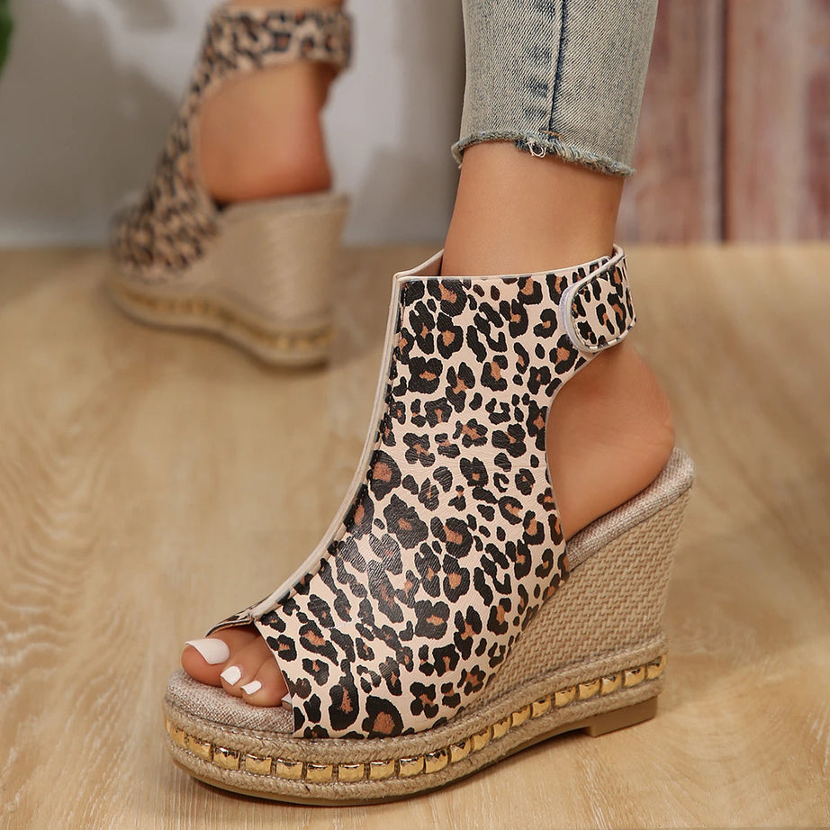 Sandale Leopard avec Talon Compensé et Fermeture à Scratch