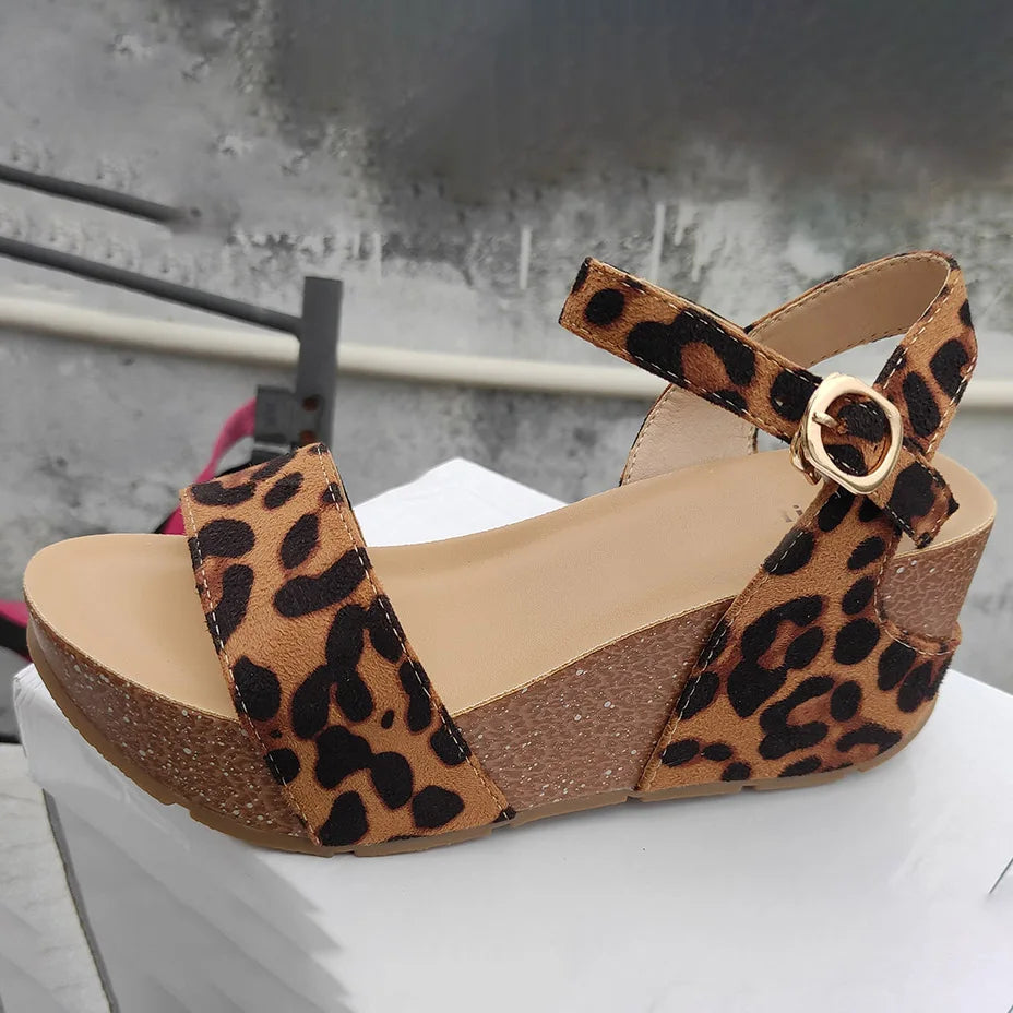 Sandale Talon Compensée avec Motifs Léopard
