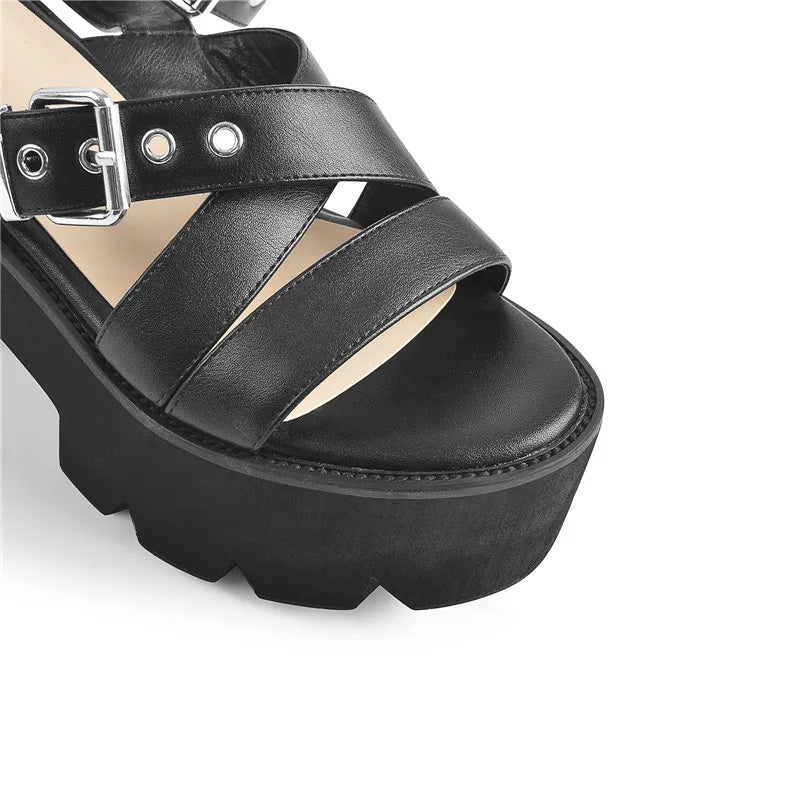 Sandale Talon Plateforme avec Lanières Noires