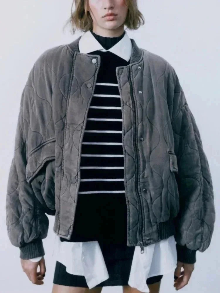 Veste bomber femme oversize matelassée avec boutons-pression