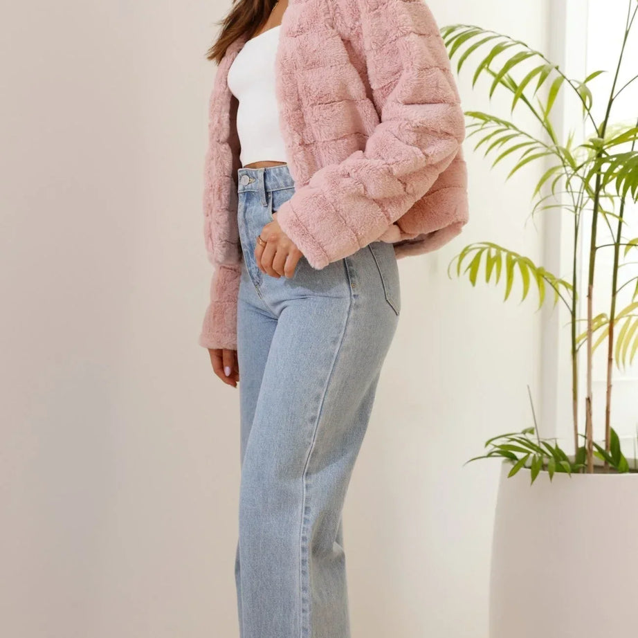 Veste courte femme en fausse fourrure à col ouvert