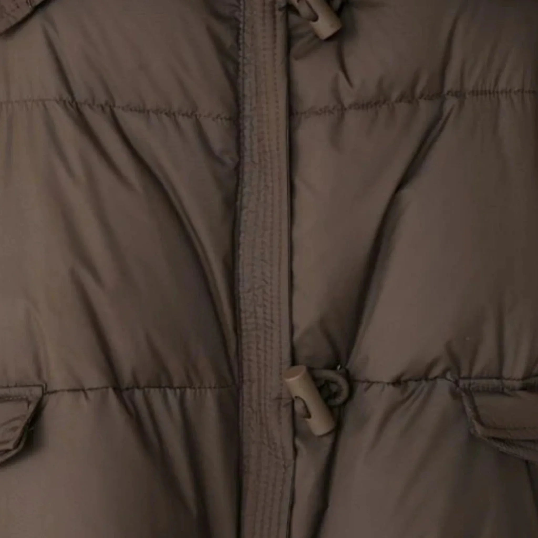 Veste femme avec col en fausse fourrure et manches côtelées