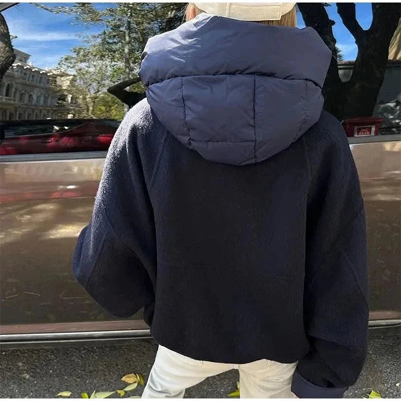 Veste femme à capuche avec rembourrage épais