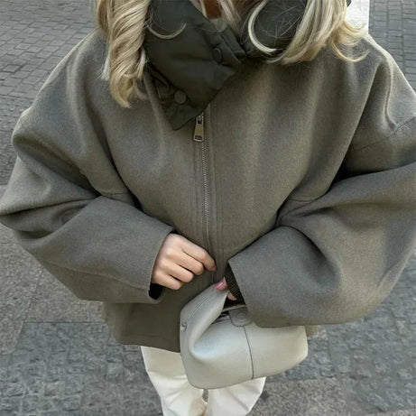 Veste femme à capuche avec rembourrage épais
