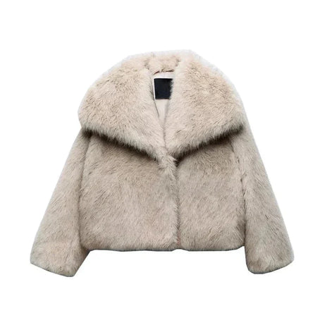 Veste femme chic avec texture luxueuse et col large