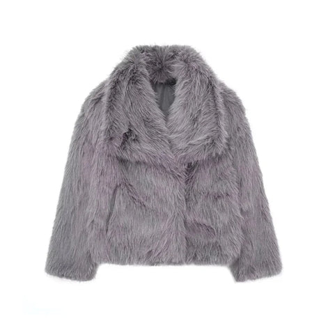 Veste femme chic avec texture luxueuse et col large