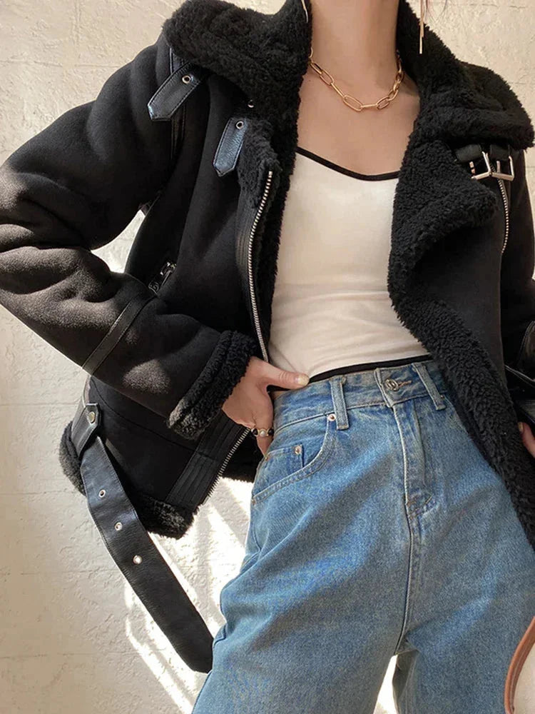 Veste femme en suédine avec doublure effet mouton