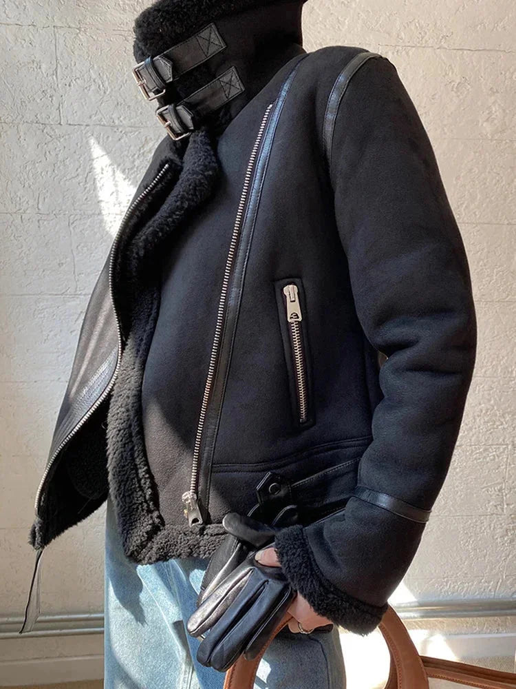 Veste femme en suédine avec doublure effet mouton