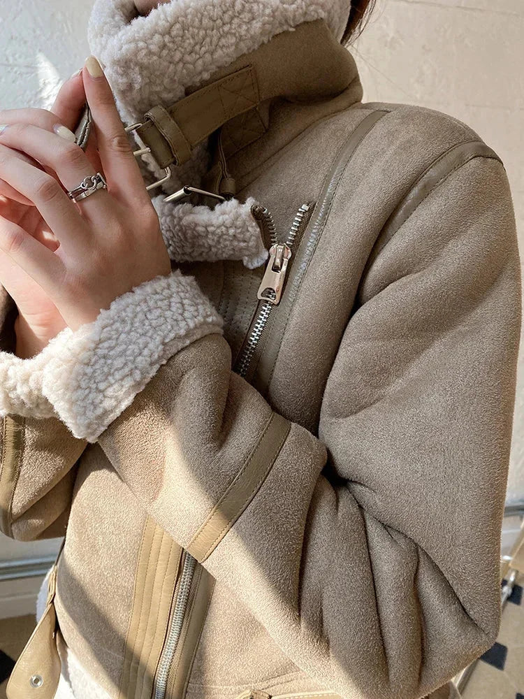 Veste femme en suédine avec doublure effet mouton