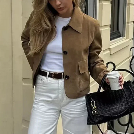 Veste femme marron chic avec boutons et col classique