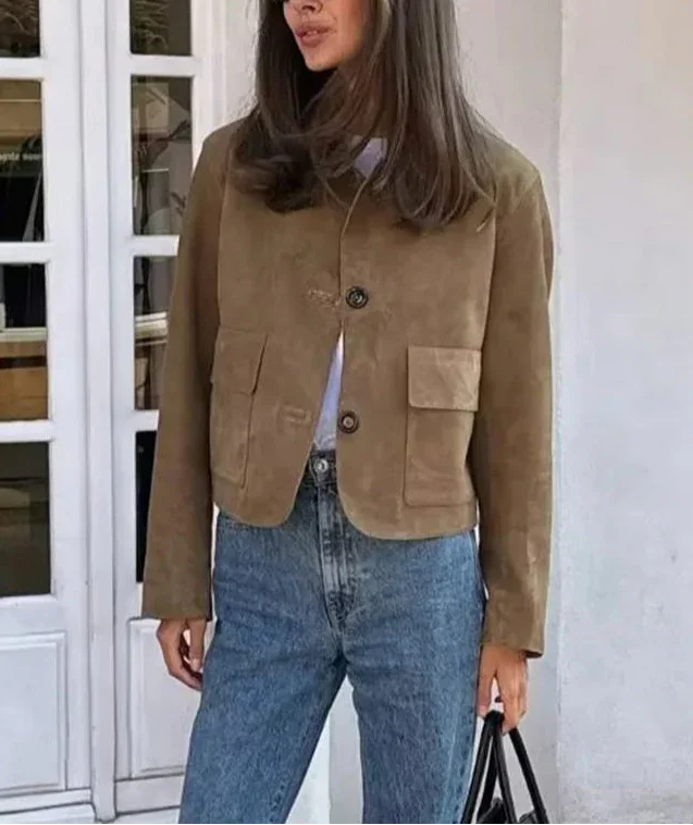 Veste femme marron chic avec boutons et col classique