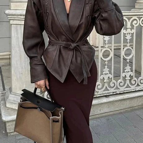 Veste femme marron foncé ceinturée coupe ajustée
