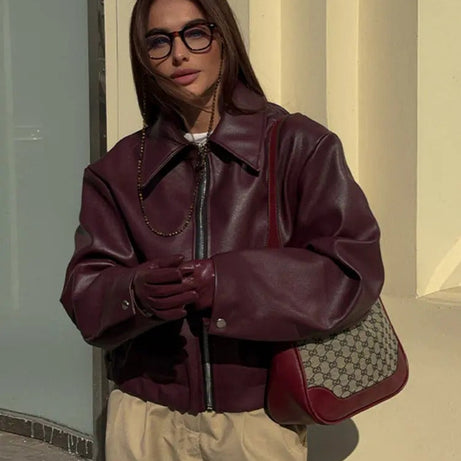 Veste en cuir vegan pour femme - Style moderne et audacieux