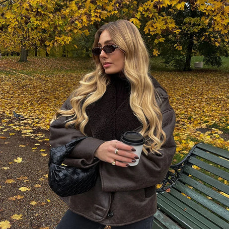 Veste femme oversize effet shearling marron foncé