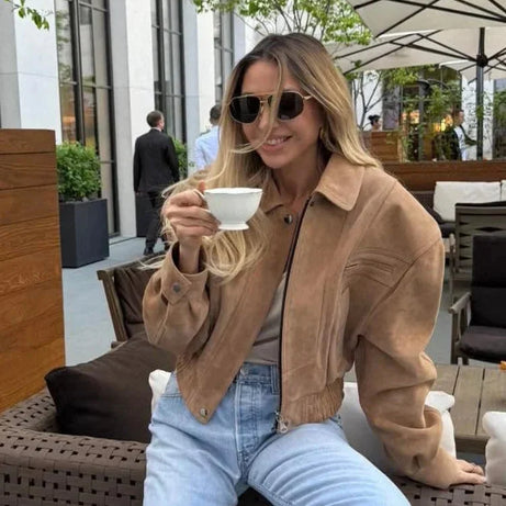 Veste femme suédine marron courte avec zip et poches