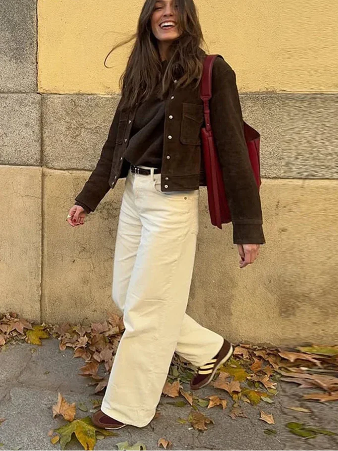 Veste marron pour femme avec boutons et poches