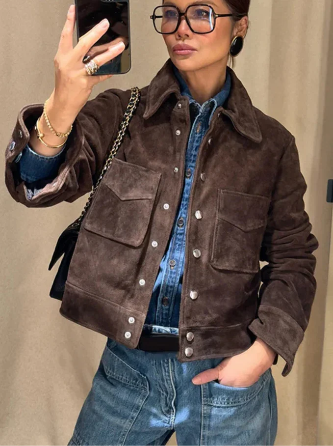 Veste marron pour femme avec boutons et poches