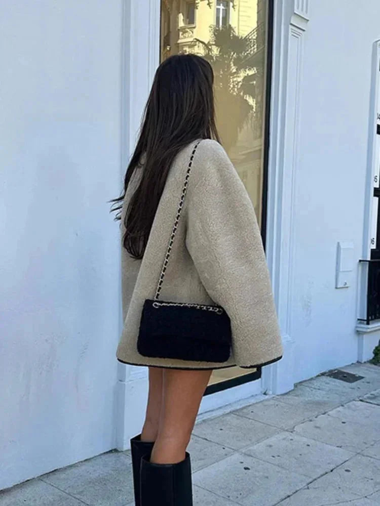 Veste polaire beige femme à boutons style duffle