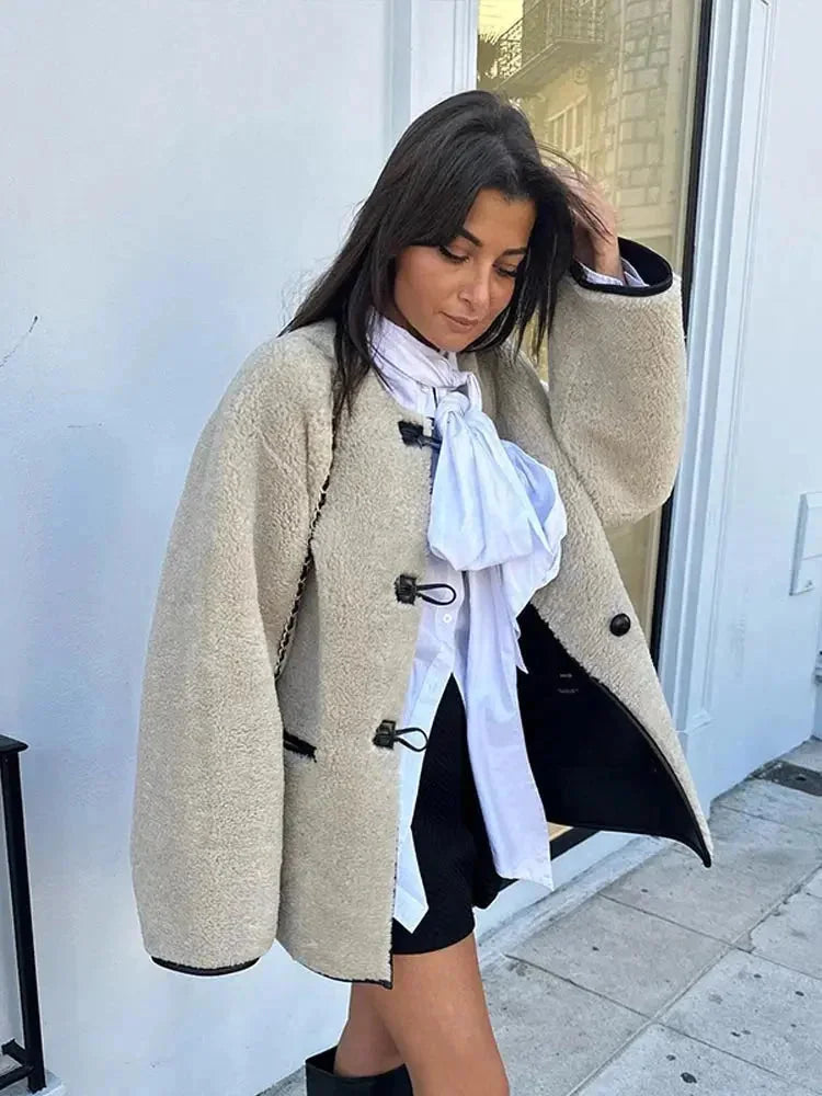 Veste polaire beige femme à boutons style duffle