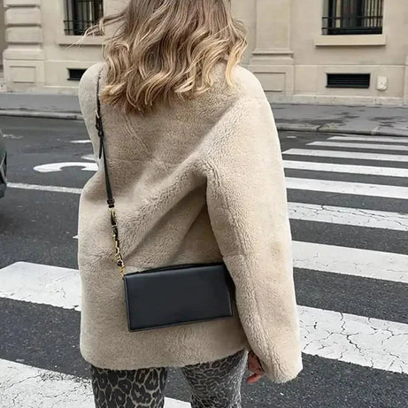 Veste polaire beige femme à boutons style duffle