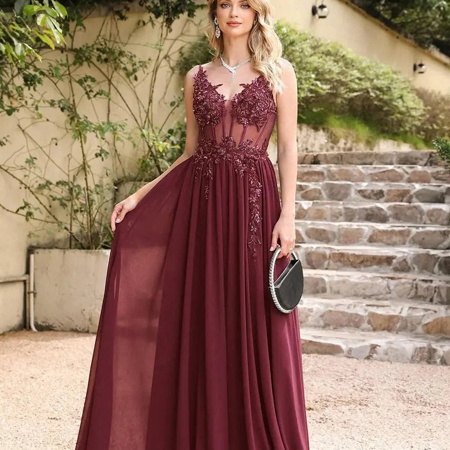 Robe longue en tulle avec appliqués sexy
