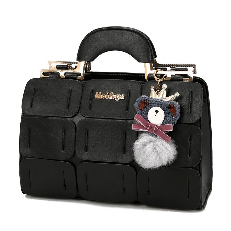 Lady Ponpon handbag 