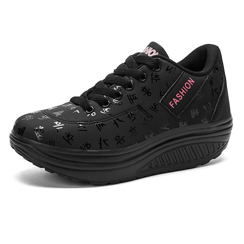 Chaussures orthopédiques  marche femme élégante