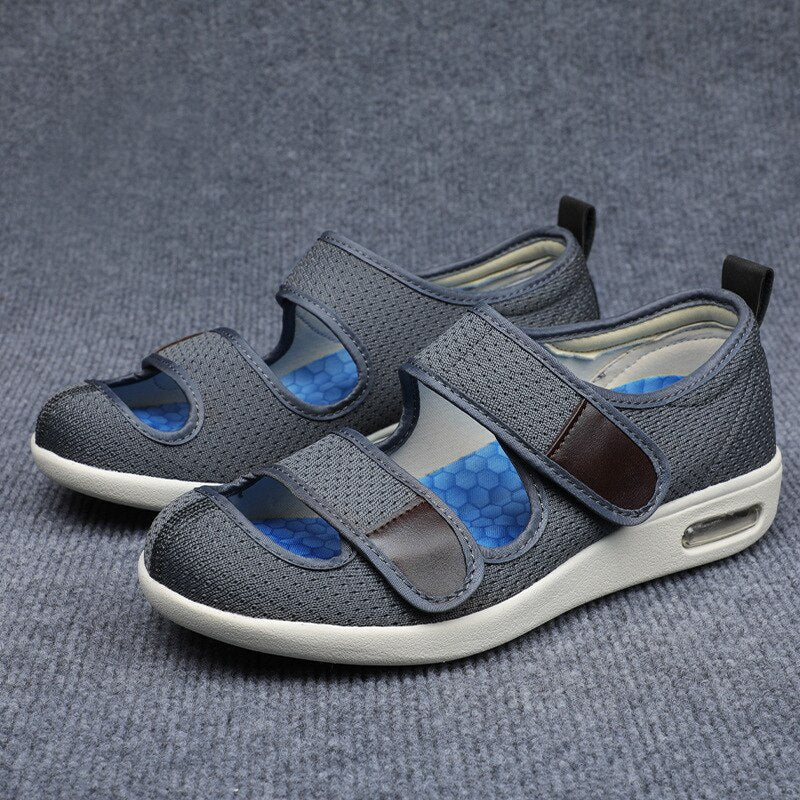 Lässige orthopädische Sandalen von Siral