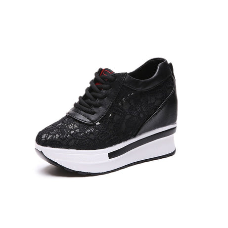 Damenschuhe mit Blumenspitze
