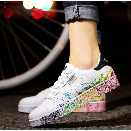 Baskets basses pour femmes Imprimé graffiti coloré - Noir