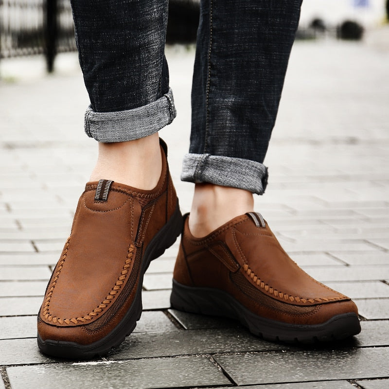 Bequeme orthopädische Herrenschuhe für Herren