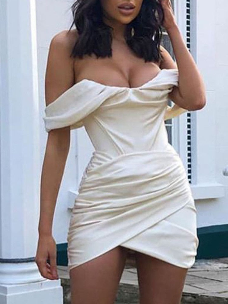 Elegantes schulterfreies Abendkleid