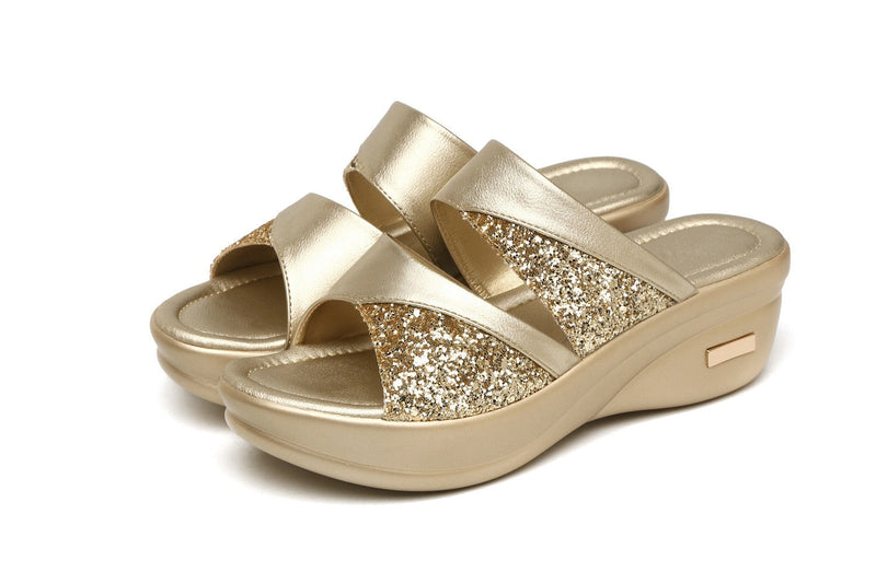 Bequeme, glitzernde Plateau-Sommersandalen mit Keilabsatz