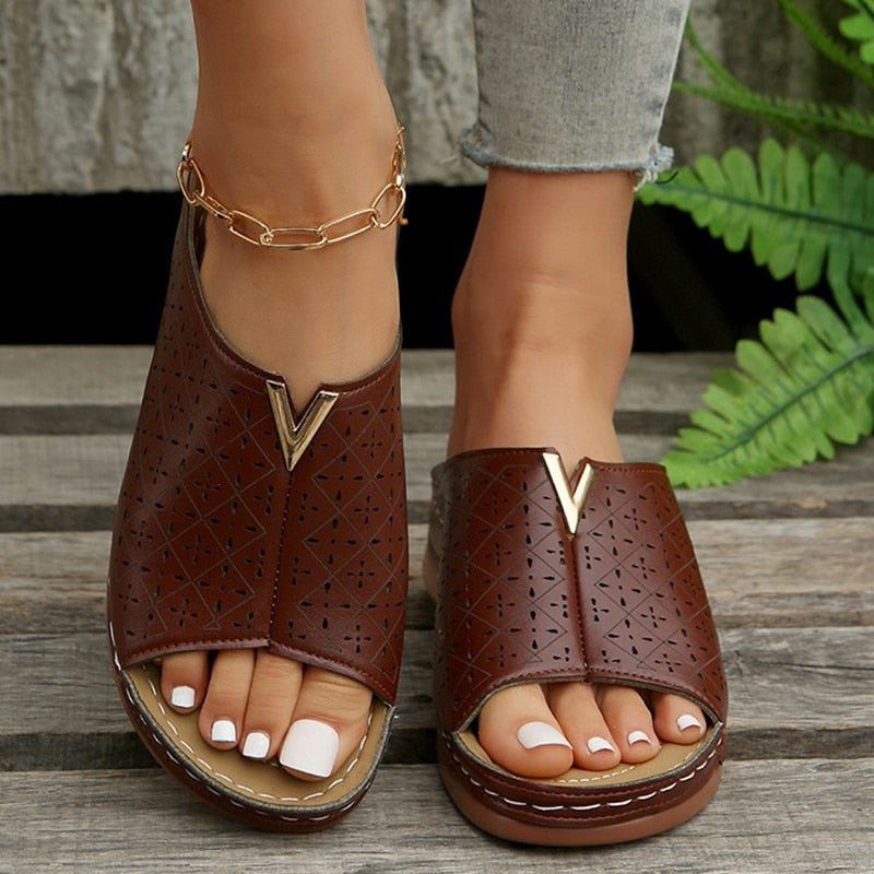 Sandalen mit Metallkeil für Damen – Panek