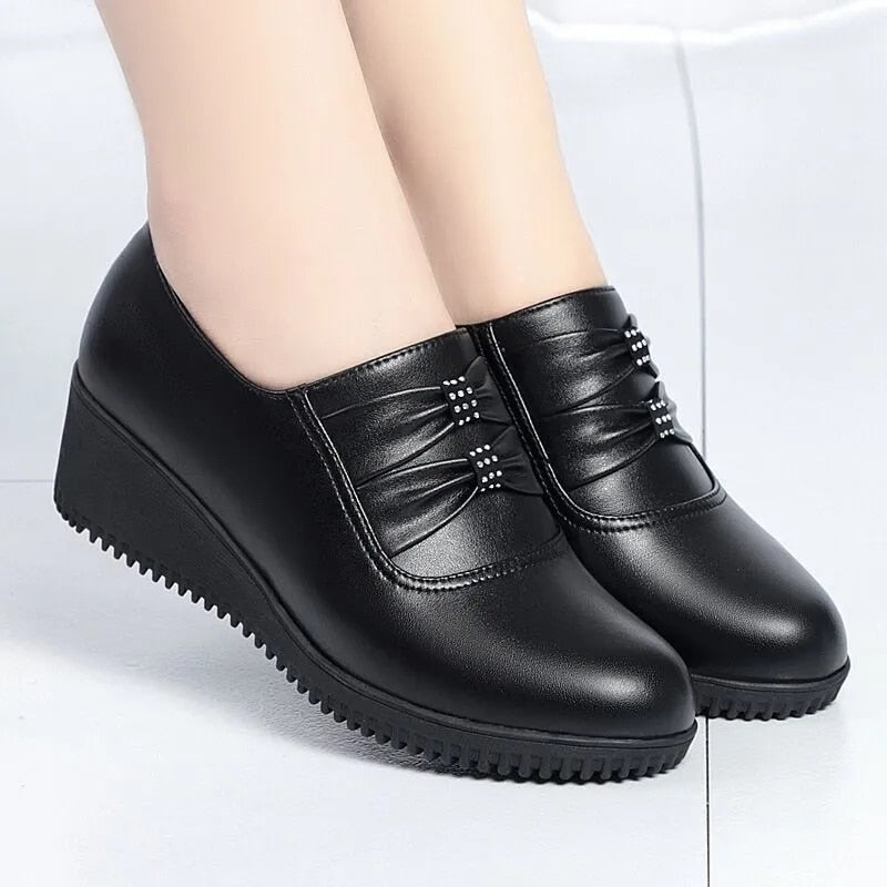 Flache Damenschuhe aus Kunstleder von Zinda