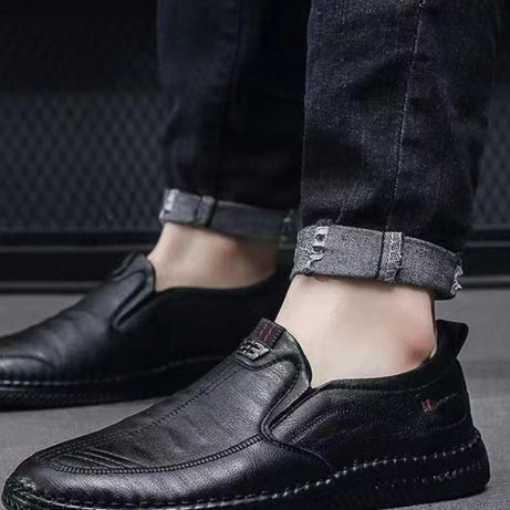 Herren-Slipper aus Leder – Sergy