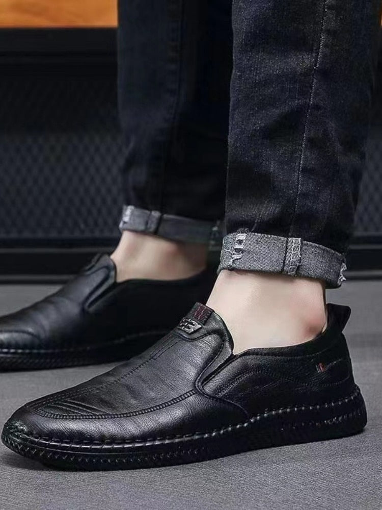 Herren-Slipper aus Leder – Sergy